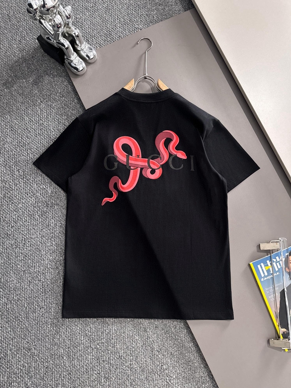 ブランドTシャツ背面デザイン